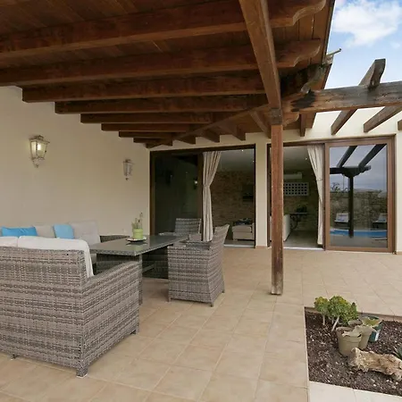 בית כפרי Teberite